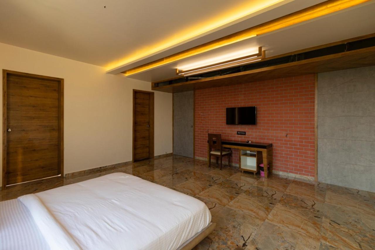 The Heaven Water Park And Resort & Restaurant Virpur Buitenkant foto